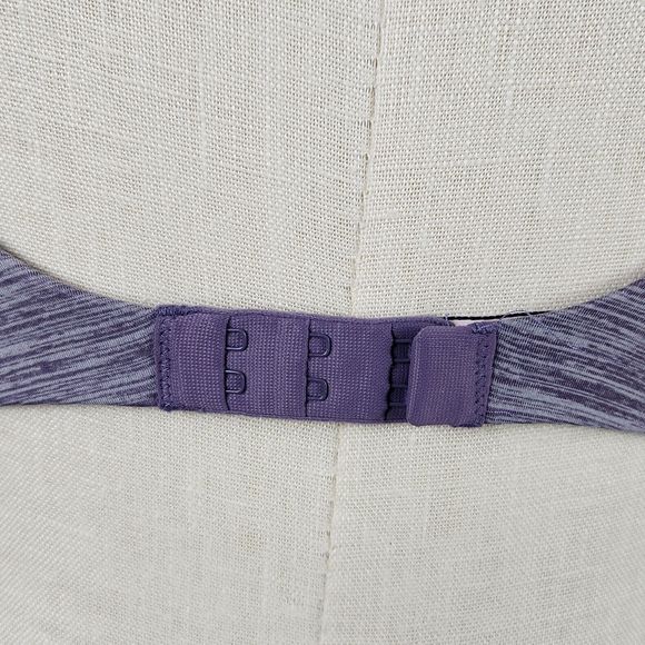 Victoria's Secret Underwire Padded Plunge Bra Size 36D Purple - Picture 3 of 5